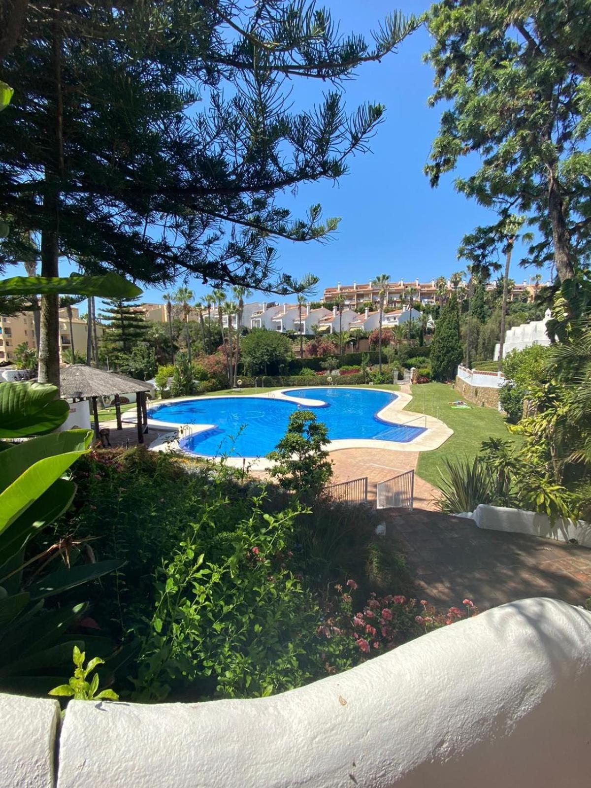 Benalgolf Vista Al Mar - Piscina Y Playa - Cercano A Campo De Golf Benalmádena Exterior photo